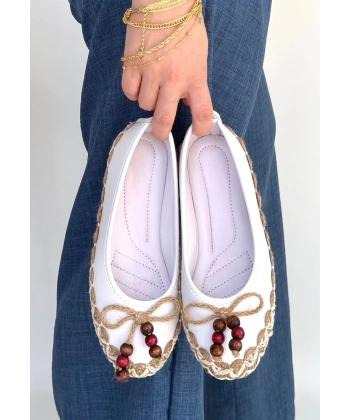 Ilwe Beyaz Cilt Babet Ayakkabı