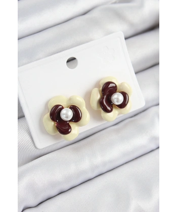 İnci Detaylı Krem Kahverengi Renk Papatya Model Kadın Küpe