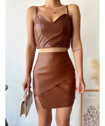 Kapaklı asimetrik model deri etek kahve s240106