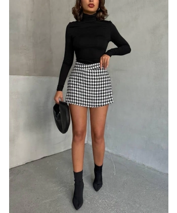 Kapaklı kaşe şort etek siyah beyaz kazayağı h261218