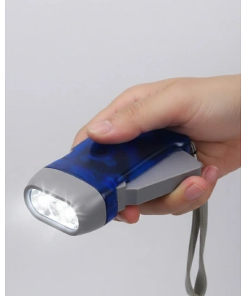 Kendiliğinden Şarjlı El Feneri 3 LED Enerjisiz Çalışan Pratik Tasarım