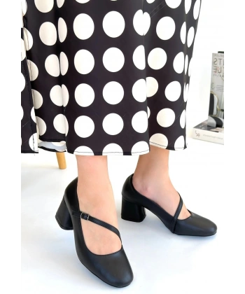 Kier Siyah Cilt Topuklu Ayakkabı