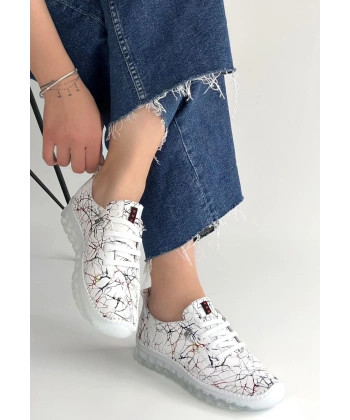 Kinte Beyaz Desenli Deri Bağcıklı Spor Ayakkabı