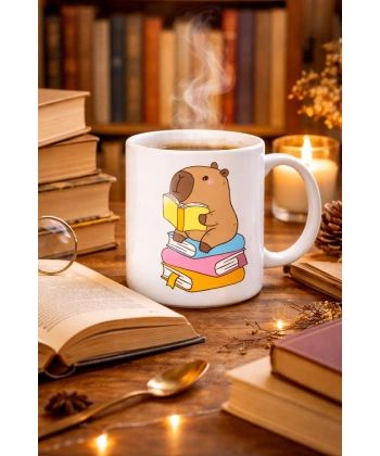 Kitap Okuyan Kapibara Tasarımlı Porselen Kupa MODEL 100 – Kahve & Çay Keyfi İçin Sıcacık ve Sevimli Tasarım CAPYBARA