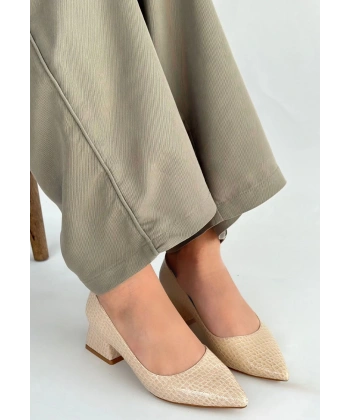 Meort Bej Rugan Topuklu Ayakkabı