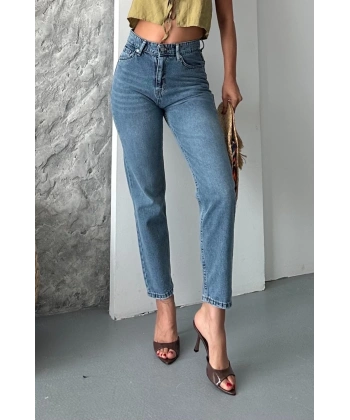 Mom fit kar yıkama bıyık detaylı jeans pantolon d2006