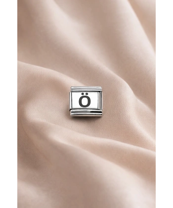 Nomination Uyumlu Harf Charm “Ö” – Çelik Bileklik Aksesuarı, Kişiye Özel Harf Modülü