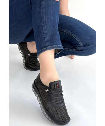 Otja Siyah Deri Lazerli Bağcıklı Spor Ayakkabı