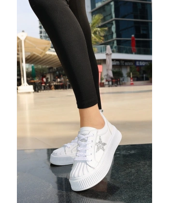 Piata Beyaz Cilt Bağcıklı Spor Ayakkabı