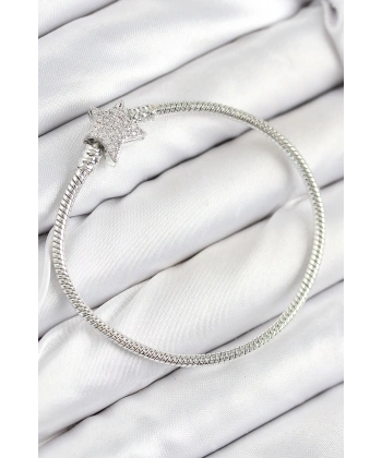 Pirinç Charm Zirkon Taşlı Yıldız Model Gümüş Renk Kadın Bileklik