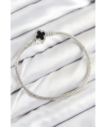 Pirinç Charm Zirkon Taşlı Yonca Model Gümüş Renk Kadın Bileklik