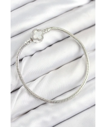 Pirinç Charm Zirkon Taşlı Yonca Model Gümüş Renk Kadın Bileklik