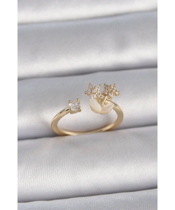 Pirinç Gold Renk Ayarlanabilir Zirkon Taşlı Yıldız Model Kadın Yüzük