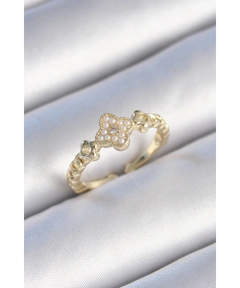 Pirinç Gold Renk İncili Yonca Model Zirkon Taş Detay Kadın Yüzük