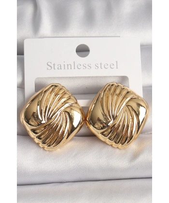 Pirinç Gold Renk İşlemeli Kare Model Kadın Küpe