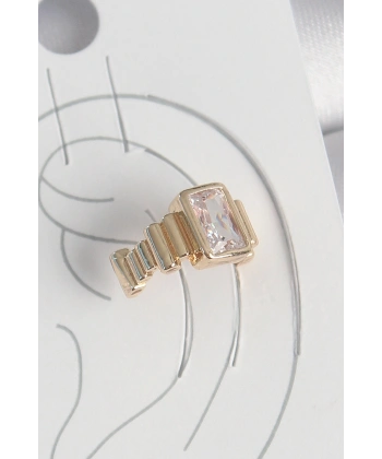 Pirinç Gold Renk Kare Zirkon Taşlı Kadın Kıkırdak Küpe