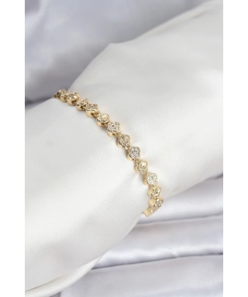 Pirinç Gold Renk VIP Seri Sıralı Yonca Model Zirkon Taşlı Kadın Bileklik