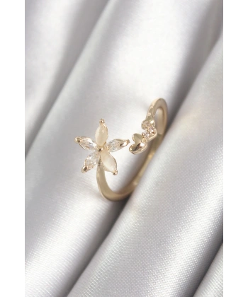 Pirinç Gold Renk Zirkon Taşlı Çiçek Model Kalp Detay Kadın Yüzük