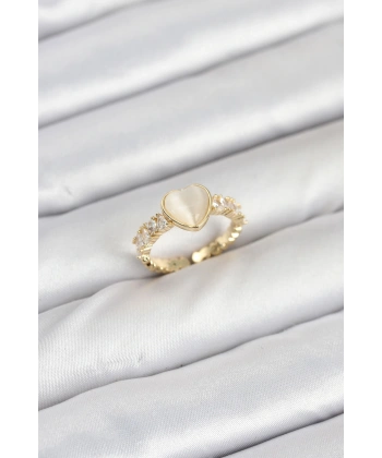 Pirinç Gold Renk Zirkon Taşlı Kalpli Kadın Yüzük