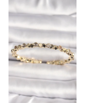 Pirinç Gold Renk Zirkon Taşlı Küp Dorika Model Kadın Bileklik