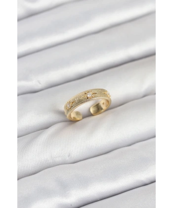 Pirinç Gold Renk Zirkon Taşlı Kutup Yıldızı Model Kadın Yüzük