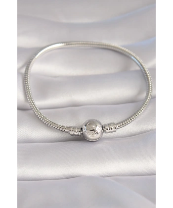 Pirinç Gümüş Renk İşleme Detay Charm Model Kadın Bileklik