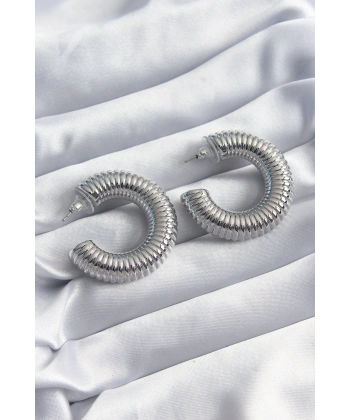 Pirinç Gümüş Renk İşleme Halka Model Kadın Küpe