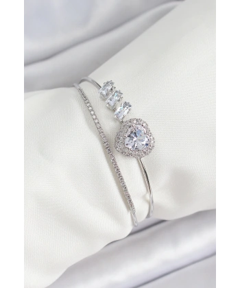 Pirinç Gümüş Renk Kalpli Zirkon Taşlı Kadın Bileklik