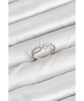 Pirinç Gümüş Renk Kelebek Zirkon Taşlı Kadın Yüzük