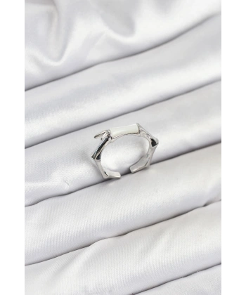 Pirinç Gümüş Renk Kemik Model Kadın Yüzük