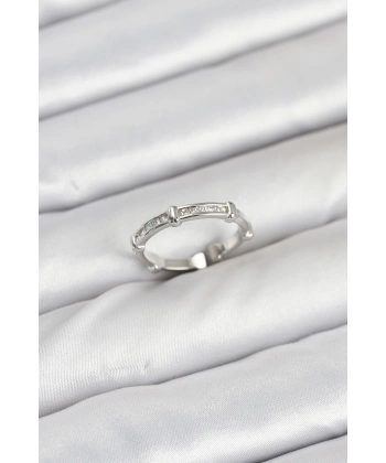 Pirinç Gümüş Renk Kemik Model Zirkon Taşlı Kadın Yüzük