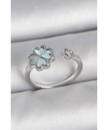 Pirinç Gümüş Renk Mavi Mineli Yonca Model Zirkon Taş Detay Ayarlanabilir Kadın Yüzük