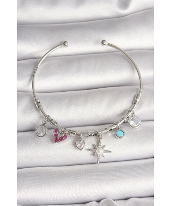 Pirinç Gümüş Renk Sallantı Zirkon Taşlı Kutup Yıldız Figür Kalp Detay Charm Kadın Bileklik
