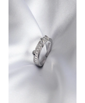 Pirinç Gümüş Renk Su Yolu Zirkon Taşlı Kadın Yüzük