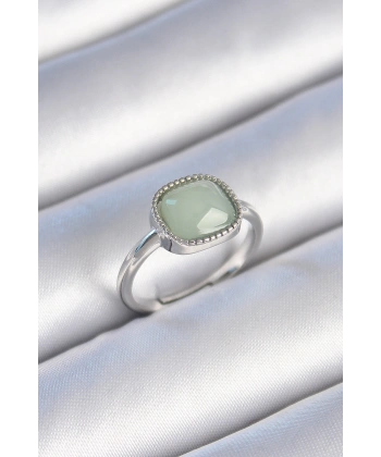 Pirinç Gümüş Renk Yeşil Kare Mineli Kadın Yüzük