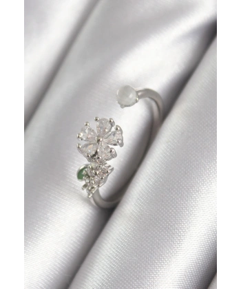 Pirinç Gümüş Renk Zirkon Taşlı Çiçek Model Kadın Yüzük