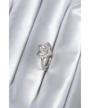 Pirinç Gümüş Renk Zirkon Taşlı Kalp Charm Model Kadın Yüzük