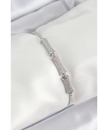 Pirinç Gümüş Renk Zirkon Taşlı Kemik Model Kadın Bileklik