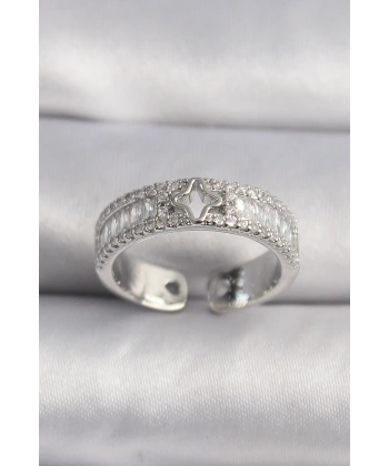 Pirinç Gümüş Renk Zirkon Taşlı Yıldız İşleme VIP Seri Kadın Yüzük