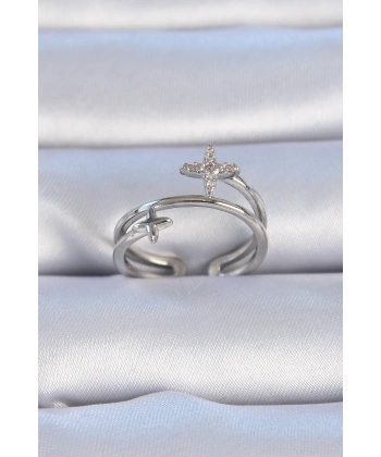 Pirinç Gümüş Renk Zirkon Taşlı Yıldız Model Kadın Yüzük