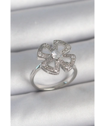 Pirinç Gümüş Renk Zirkon Taşlı Yonca Model Ayarlanabilir Kadın Yüzük