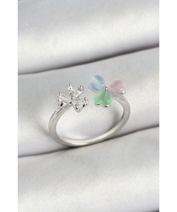 Pirinç Kalp Figürlü Zirkon Taşlı Gümüş Renk Ayarlanabilir Kadın Yüzük