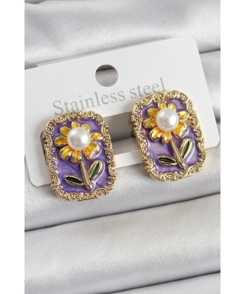 Pirinç Mor Mineli Papatya Figürlü Sanatsal Portre Model Gold Renk Kadın Küpe