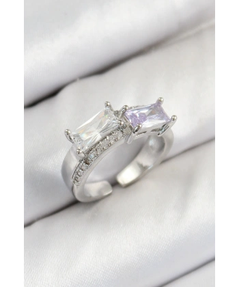 Pirinç Zirkon Taşlı Dikdörtgen Model Gümüş Renk Kadın Yüzük