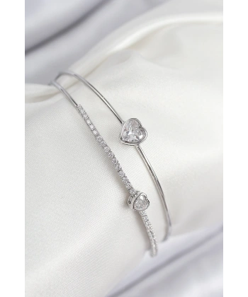 Pirinç Zirkon Taşlı Kalp Model Gümüş Renk Kadın Bileklik