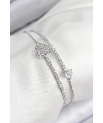 Pirinç Zirkon Taşlı Kalp Model Gümüş Renk Kadın Bileklik