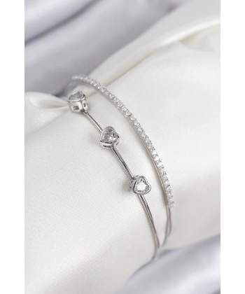 Pirinç Zirkon Taşlı Kalp Model Gümüş Renk Kadın Bileklik