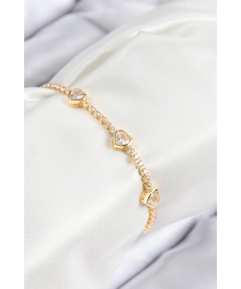 Pirinç Zirkon Taşlı Sıralı Kalp Model Gold Renk Kadın Bileklik