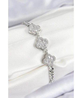 Pirinç Zirkon Taşlı Yonca Model Gümüş Renk Kadın Bileklik