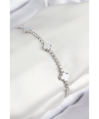 Pirinç Zirkon Taşlı Yonca Model Gümüş Renk Kadın Bileklik